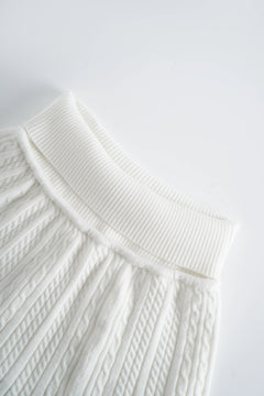 Marshmallow cable knit skirt in white by Angel Ruche, photo 4